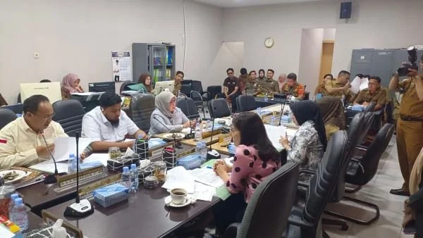 Rapat Komisi A DPRD Sulsel Bersama Mitranya (Dok: KabarMakassar).