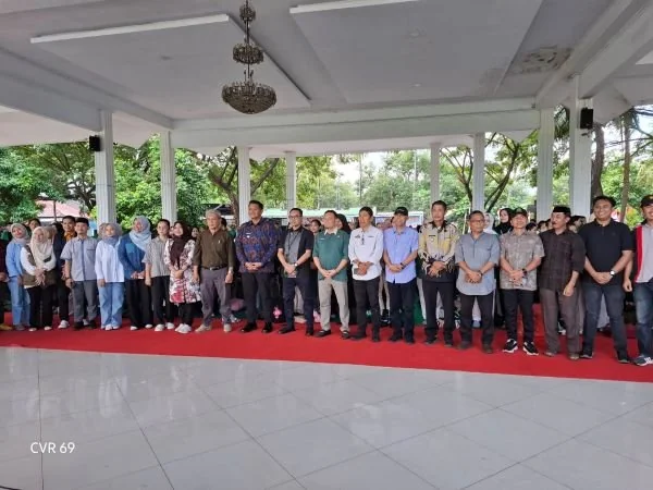 Bupati Bantaeng, M. Fathul Fauzy Nurdin saat menerima 802 mahasiswa Kuliah Kerja Nyata (KKN) Tematik Angkatan 18, Universitas Megarezky Makassar (Dok : Ist).