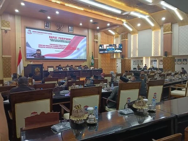 Suasana Rapat Paripurna DPRD Kota Makassar, (Dok: Sinta Kabar Makassar).