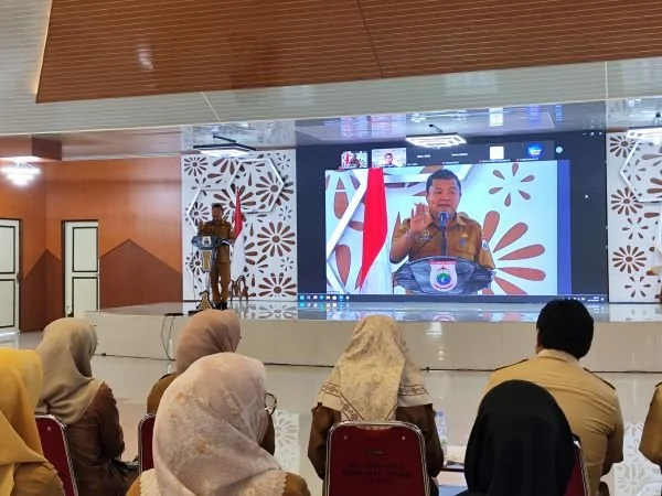Kepala Dinas Kominfoperss Sulbar, Mustari Mula saat sambutan di kegiatan PPID (dok : Ist).