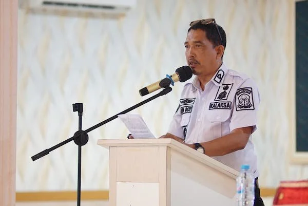 Kepala Pelaksana BPBD Kabupaten Jeneponto, Andi Patappoi saat menggelar lokakarya kajian identifikasi potensi risiko bencana. (Ist).