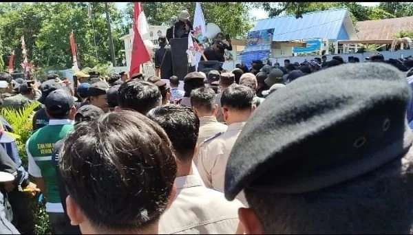 Demo buruh di Kantor BPN Takalar (Dok : Ist).