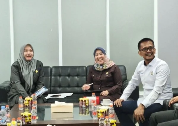 Pimpinan DPRD Sulbar saat membahas terkait Pemilihan Wakil Gubernur dan Persoalan Pemblokiran Layanan ASN di Sulbar (Dok: Ist)