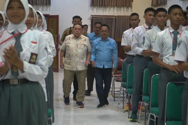 Wagub Sulbar Salim S Mengga saat membuka kegiatan seleksi calon PASKIBRAKA tingkat Provinsi Tahun 2025 (Dok : ist).