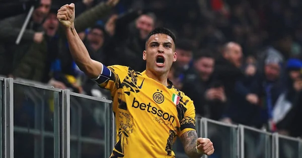 Kapten Lautaro Martinez merayakan satu-satunya gol yang dicetaknya di laga melawan Genoa. (X/@Inter)