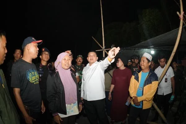 Wali Kota Makassar Munafri Arifuddin saat Memantau Tallo di Malam Kedua, (Dok: Ist).