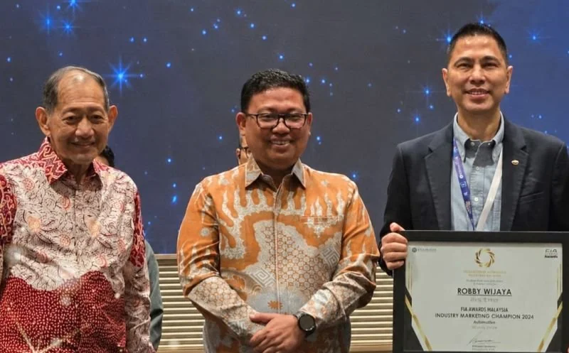 Kalla Toyota terima Sulawesi Selatan Industry Marketing Champion 2026 Kategori Automotive (Dok: Ist)