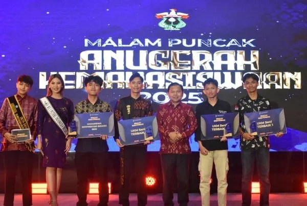 Malam Anugerah Kemahasiswaan 2025. (Dok: Ist)