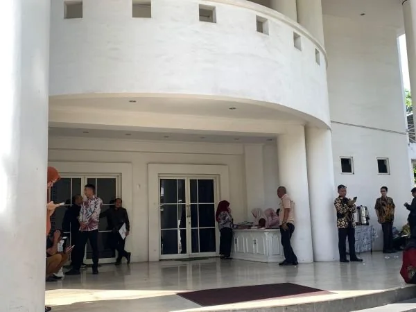 Suasana di depan Baruga Asta Cita, Rujab Gubernur Sulsel (Dok : Ist).