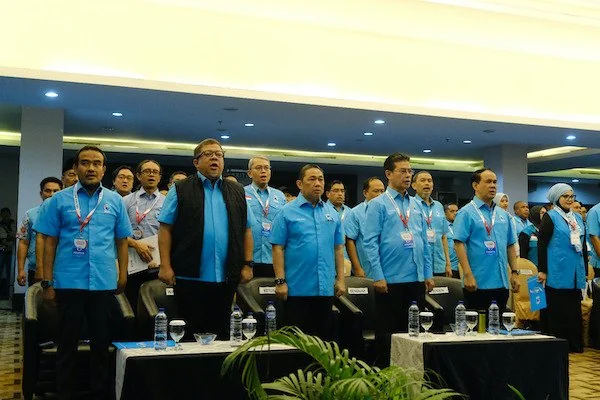 Ketua Umum (Ketum) Gelora Anis Matta Bersama Kader, (Dok: Ist).
