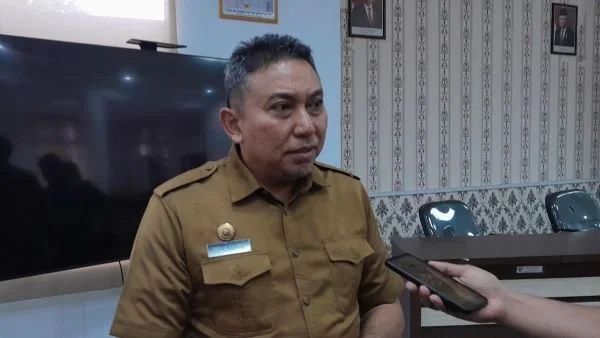 Kepala Dinsos Sulsel, Abdul Malik Faisal di Kantor Dinsos Sulsel   (Dok: Nofi KabarMakassar)