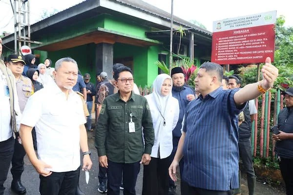 Suasana Kunjungan Menteri Koordinator Bidang Pangan RI, Zulkifli Hasan, di kawasan TPA Antang (Dok: Ist).