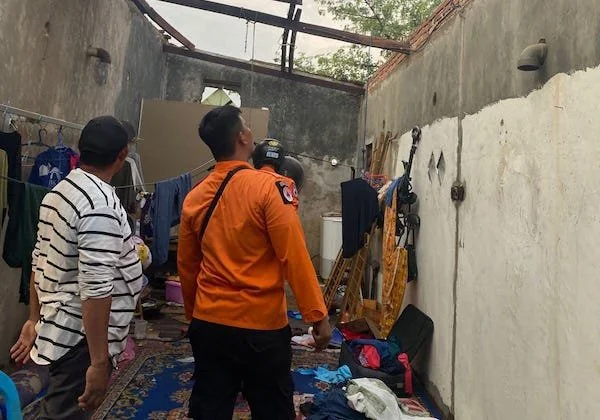 Penampakan Rumah Rusak Akibat Agin Kencang, (Dok: Ist).