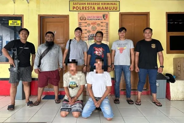 Para pelaku penggelapan mobil rental setelah berhasil ditangkap polisi (Dok : Ist).