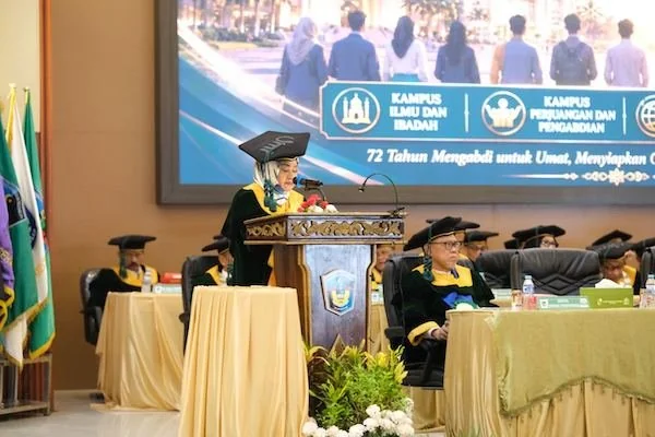 Ketua Pengurus Yayasan Wakaf UMI, Prof. Masrurah Mokhtar pada puncak Milad ke-72 UMI (dok. Ist)