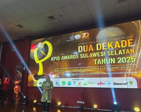 Wakil Gubernur Sulawesi Selatan, Fatmawati Rusdi saat Menghadiri KPID Awards 2025 (Dok: Sinta KabarMakassar).