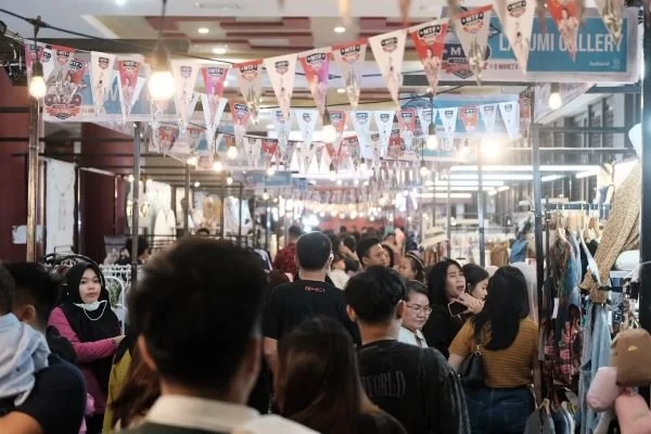 Keramaian pengunjung yang datang memadati event MTF Market lalu (Dok : Ist).