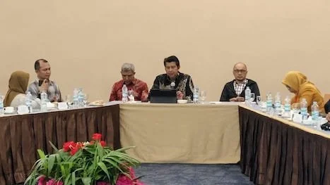 Kepala Otoritas Jasa Keuangan (OJK) Sulawesi Selatan dan Barat (Sulselbar), Darwisman, saat penutupan Journalist Class, Selasa (05/11) (dok ist).