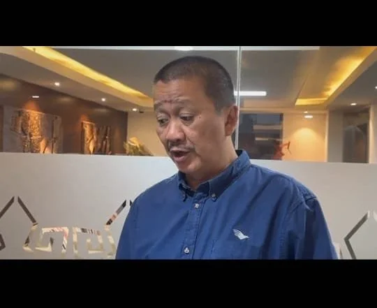 Tangkapan Layan Video Penjelasan Direktur Utama Maskapai Garuda Indonesia, Irfan Saputra