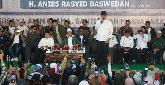Anies Baswedan bersama Jusuf Kalla di Pondok Pesantren DDI Mangkoso, Kabupaten Barru, Sulawesi Selatan, Rabu (17/1).  Foto IST