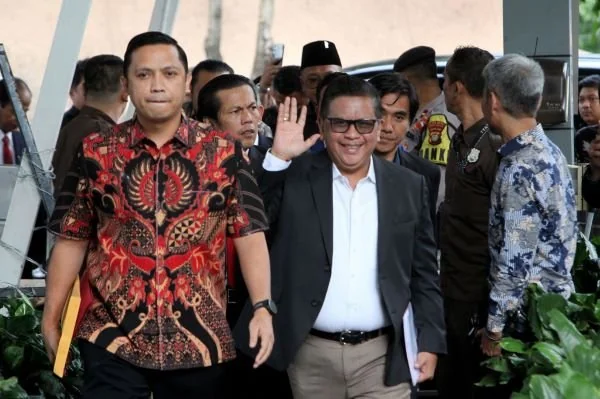 Hasto Kristiyanto memenuhi panggilan KPK sebagai tersangka kasus dugaan suap dalam proses PAW yang melibatkan Harun Masiku (Dok : Int).