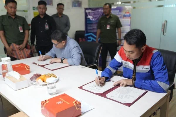 Wali Kota Makassar Munafri Arifuddin dan PT Pertamina Lakukan Penandatanganan MoU Pengembangan Exoeduwisata Mangrove, (Dok: Ist).