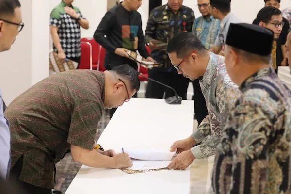 Penandatanganan Perjanjian Kinerja Tahun 2026 bersama seluruh kepala perangkat daerah lingkup Pemerintah Kota Makassar, (Dok: Ist).