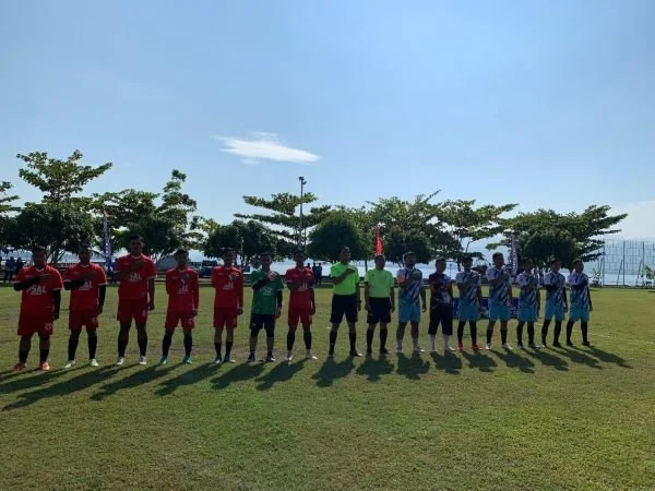 Ceremonial pembukaan mini soccer Lanal Mamuju (Dok : Ist).