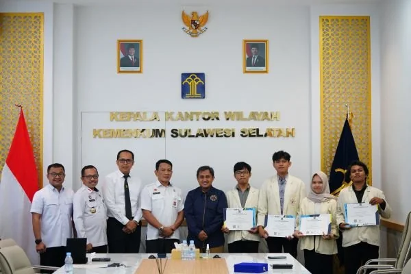Kanwil Kemenkum Sulsel Berkolaborasi dengan Mahasiswa Universitas DIPA Ciptakan Aplikasi Jelajah KI Sulsel (Dok : ist).