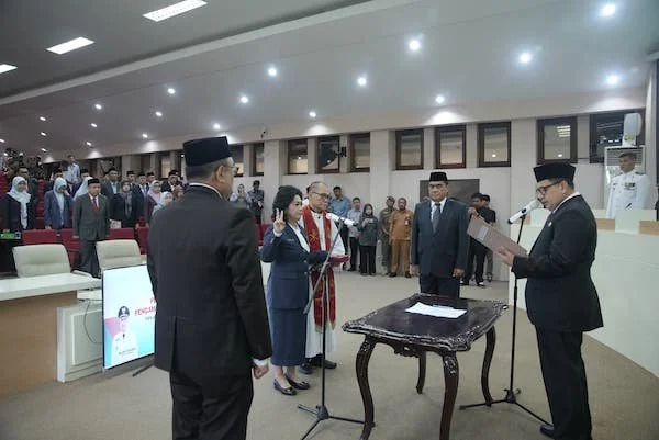 Pelantikan Pj Sekda Makassar, Nielma Palamba oleh Wali Kota Makassar, Munafri Arifuddin (dok ist)