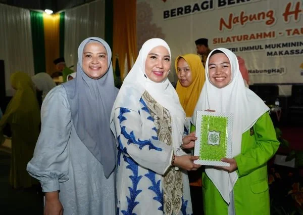 Pj Ketua Tim Penggerak PKK Sulsel, Sofha Marwah Bahtiar pada acara silaturahmi, tausiah, dan buka bersama, Jumat, (22/3).