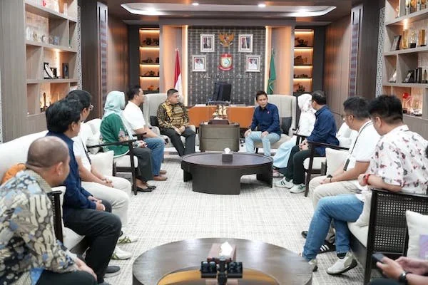 Audiensi Telkomse bersama bersama Wali Kota Makassar, Munafri Arifuddin, (Dok: Ist).
