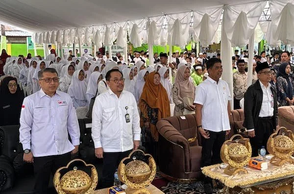Sinergi OJK bersama sektor jasa keuangan dan Pemda Bone dalam melaksanakan Puncak Hari Indonesia Menabung dan Bulan Literasi Keuangan (Dok: Ist)