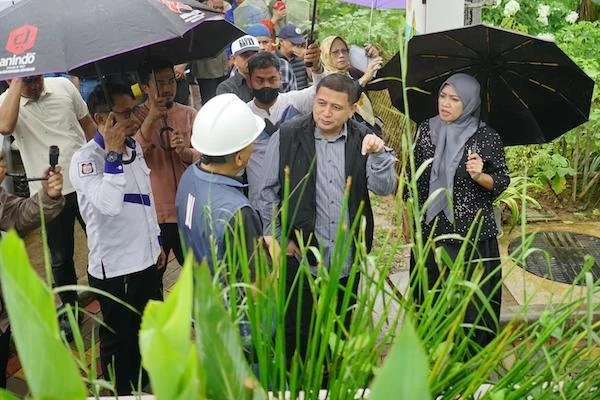 Wali Kota Makassar Munafri Arifuddin saat mengunjungi situs proyek RISE (dok ist)