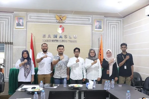 Pemutakhiran Data Pemilih Berkelanjutan oleh Bawaslu dan KPU Lutim. Dok. Ist