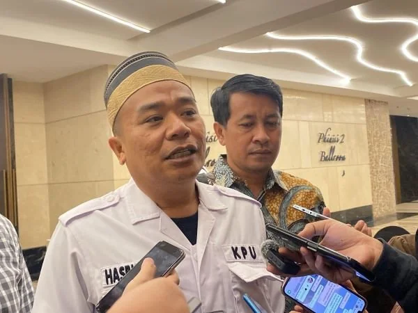 Ketua KPU Sulawesi Selatan, Hasbullah saat ditemui dalam kegiatan KPU Sulsel (Dok: Atri KabarMakassar)