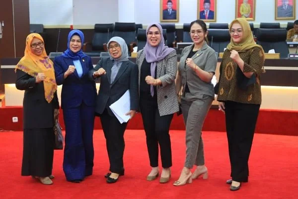 Kaukus Perempuan Parlemen Persembahkan Ranperda Kesehatan Ibu dan Anak. (Dok : ist).