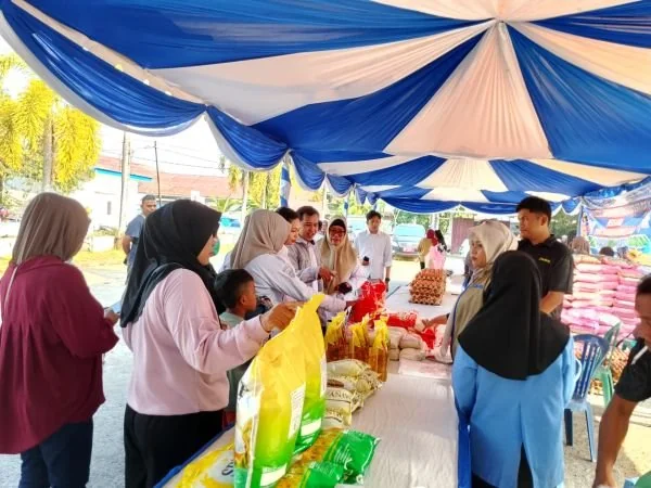 Gerakan Pangan Murah yang digelar di Taman Karema Mamuju (Dok: Ist)