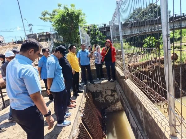 Komisi B DPRD kota Makassar saat Meninjau Intake Manggala Kota Makassar (Dok: Ist).