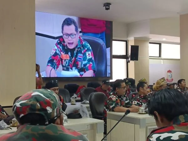 RDP Laskar Merah Putih, Komisi D DPRD Kota Makassar, dan Kadisdik Makassar. (Dok: Sinta Kabar Makassar).