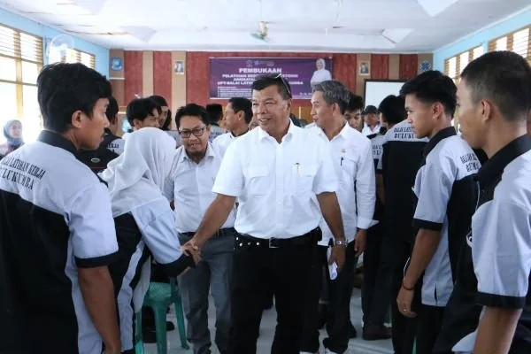 Bupati Bulukumba, Andi Muchtar Ali Yusuf membuka pelatihan berbasis kompetensi angkatan pertama tahun 2024.