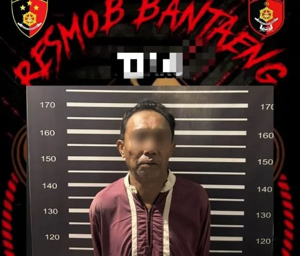 Pelaku pembobol rumah yang diamankan oleh Tim Resmob Satreskrim Polres Bantaeng (Dok: Ist)