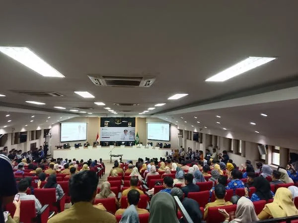 Pelantikan dan Pengambilan Sumpah Jabatan bagi 24 Pejabat Administrator, (Dok: Sinta KabarMakassar).