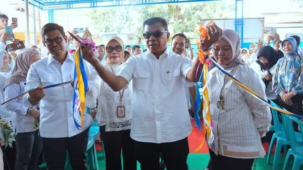 Bupati Bulukumba Andi Muchtar Ali Yusuf meluncurkan Satuan Pelayanan Pemenuhan Gizi (SPPG) Ujung Bulu Caile 02. (Dok: Ist)