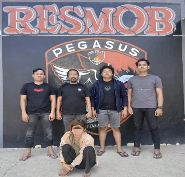 pelaku pembobolan konter saat diamankan Tim Resmob Polres Jeneponto. (Ist).
