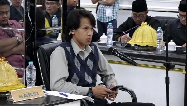 Saksi Zainal Abidin saat Menyampaikan Hasil Investigasi di Sidang Hak Angket Kabupaten Gowa, (Dok: Ist).