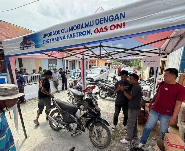 Pertamina Sulawesi dan Pertamina Lubricants Gelar Program Ganti Oli Gratis untuk Korban Gempa Bumi di Poso. Dok. Ist