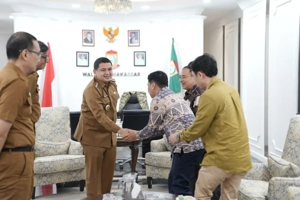 Wali Kota Makassar, Munafri Arifuddin saat audiensi dengan Konferensi Internasional Indonesian Association for Public Administration (Dok : Ist).