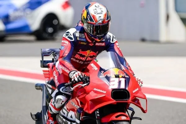 Pembalap KTM Red Bull GasGas Tech3, Pedro Acosta resmi dinobatkan sebagai Rookie of the Year MotoGP 2024 (Dok : Int).