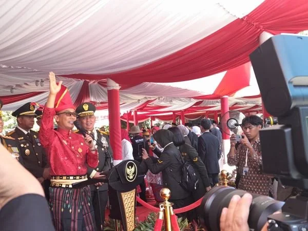 Pj Gubernur Sulsel, Prof Zudan Arif Fakrulloh di HUT RI ke-79 Provinsi Sulsel di Rumah Jabatan Gubernur Sulsel (Dok: Nofi KabarMakassar)